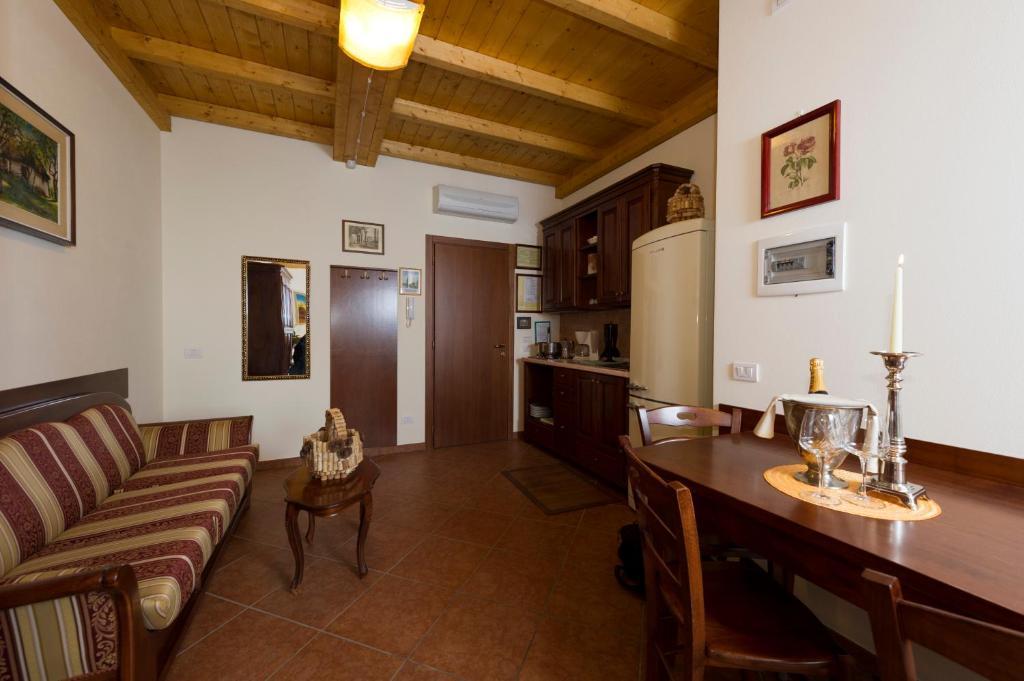 Locanda Ristorante Al Cardellino Μπαρντολίνο Δωμάτιο φωτογραφία