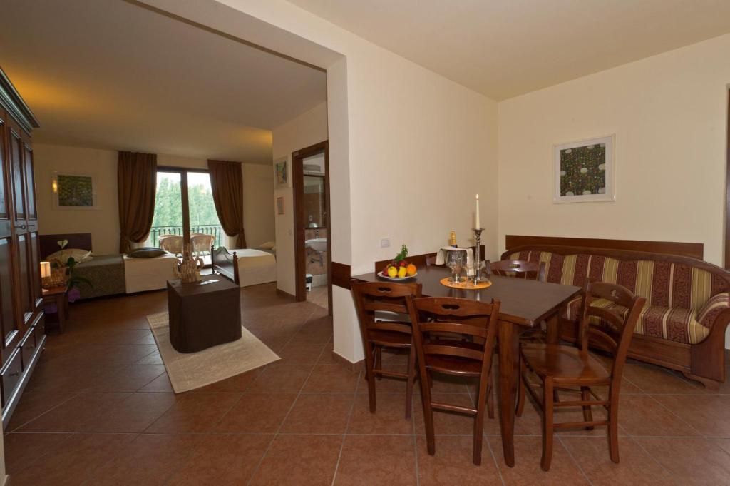 Locanda Ristorante Al Cardellino Μπαρντολίνο Εξωτερικό φωτογραφία